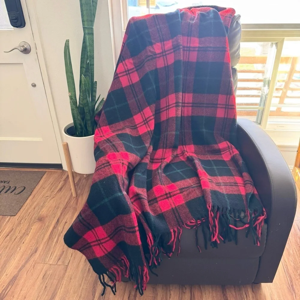 Vintage Pendleton 1960s Plaid Red 100% Virgin Throw Robe Blanket - Picture 2 of 6